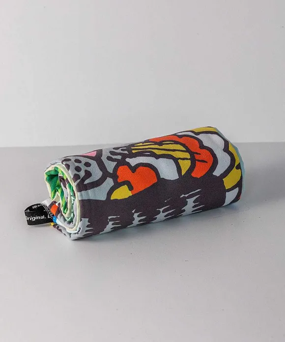 Home Goods>Crazy Shirts B. Kliban Hula Cat - Microfiber Beach Towel