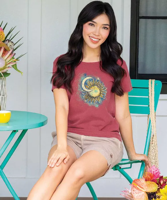 T-Shirts>Crazy Shirts Luna Sol - Paradise Red Dyed Short Sleeve Scoop Neck T-Shirt
