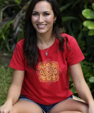T-Shirts>Crazy Shirts Mandala Bloom - Cherry Dyed Short Sleeve Scoop Neck T-Shirt
