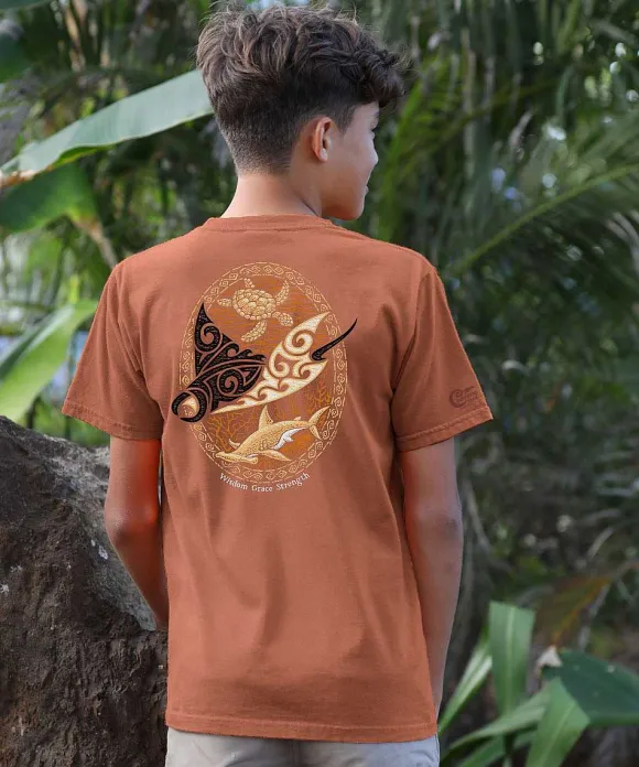 T-Shirts>Crazy Shirts Manta Reef Glide - Cinnamon Dyed Short Sleeve Crewneck T-Shirt