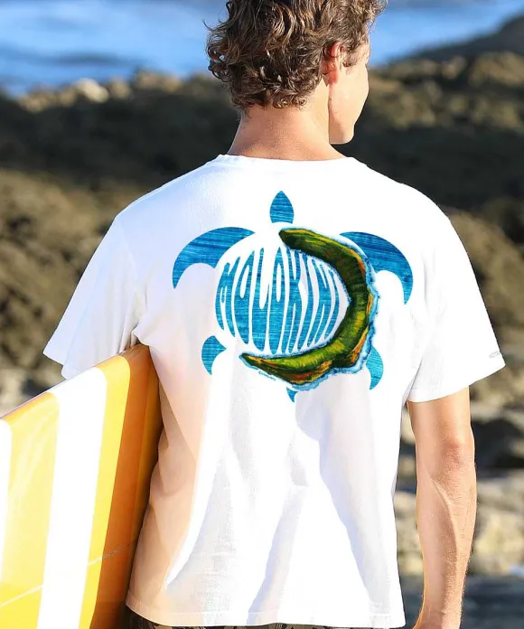 T-Shirts>Crazy Shirts Molokini Honu - White Short Sleeve Crewneck T-Shirt