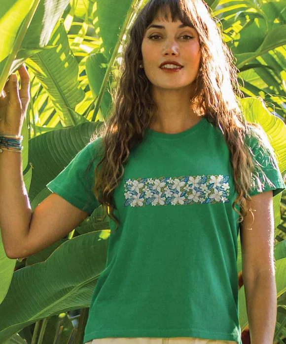 T-Shirts>Crazy Shirts Plumeria Whisper Band - Wintergreen Dyed Short Sleeve Crewneck T-Shirt