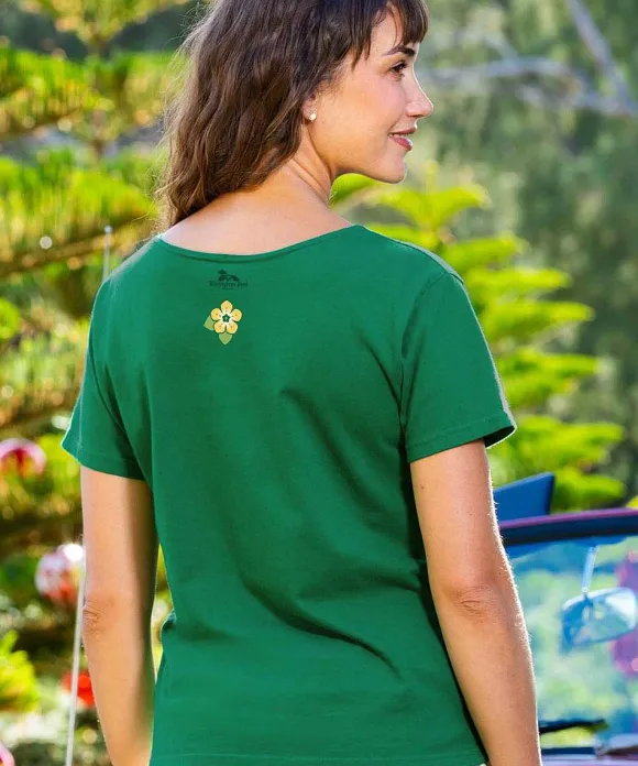 T-Shirts>Crazy Shirts Puakenikeni Quilt - Wintergreen Dyed Short Sleeve Scoop Neck T-Shirt