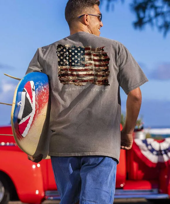 T-Shirts>Crazy Shirts Vintage Flag - Crater Dyed® Short Sleeve Crewneck T-Shirt